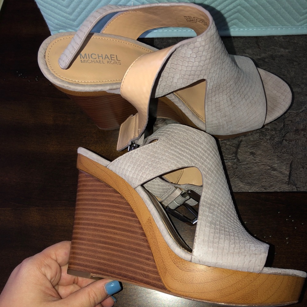 Michael Kors Josephine Wedge Sandal. Worn 2x ever!